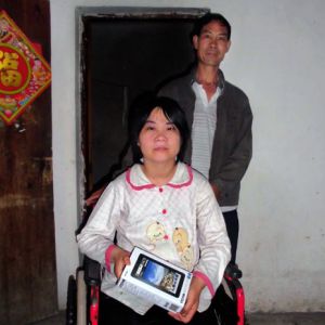 河南少女疑患职业病老父欲卖肾救女